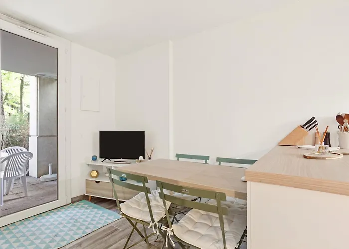 - Cavaliere Apartman *